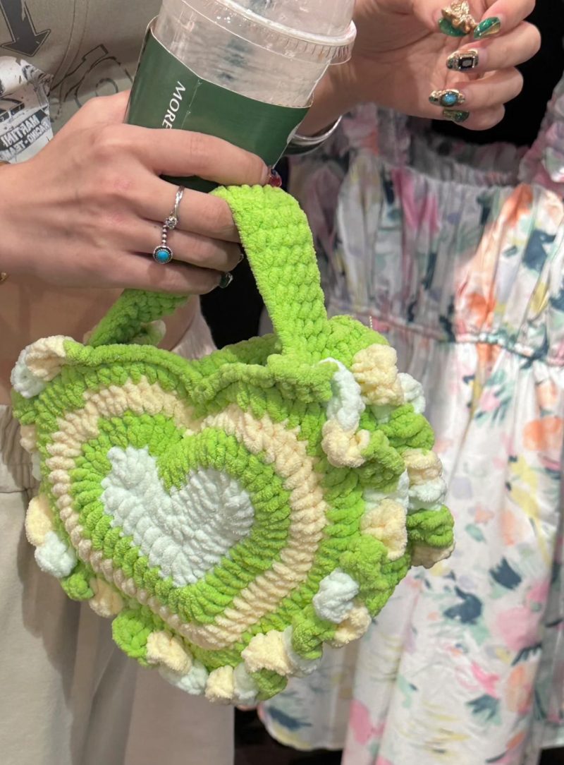 3GreenHeartHandmadeCrochetHandbag