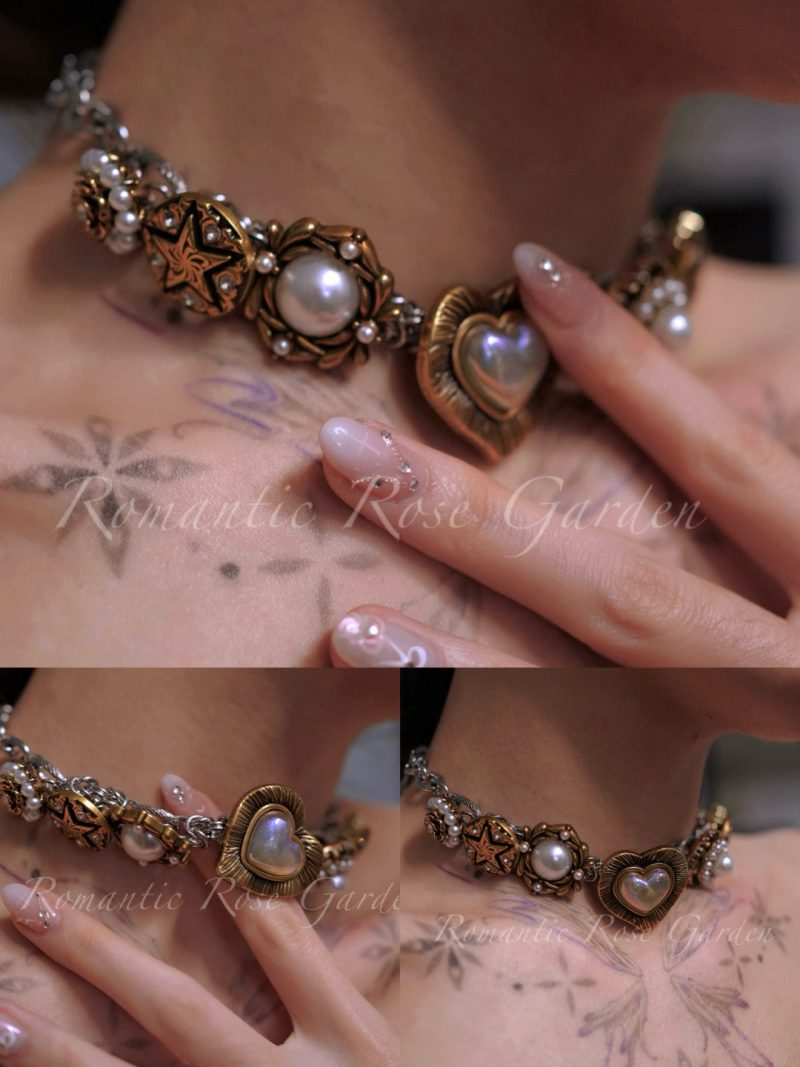 BaroqueGoldenHeartChoker1