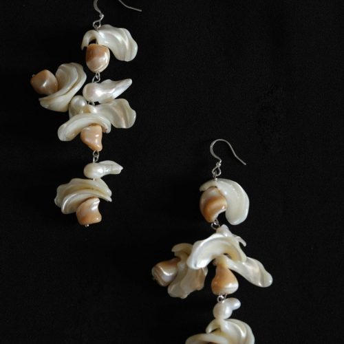 BaroquePearlShellDropEarrings1