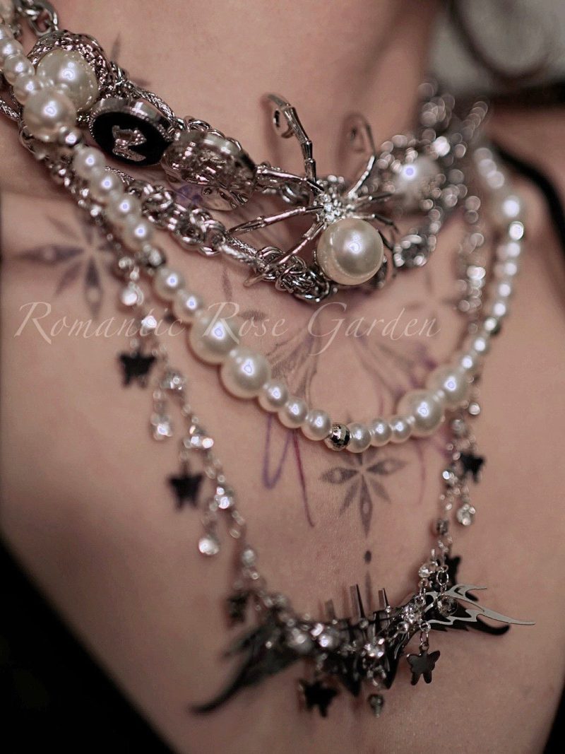 BaroqueSpiderWingPearlChoker2