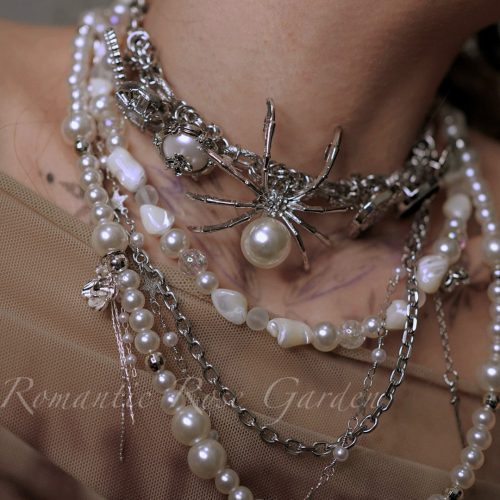 BaroqueSpiderWingPearlChoker5