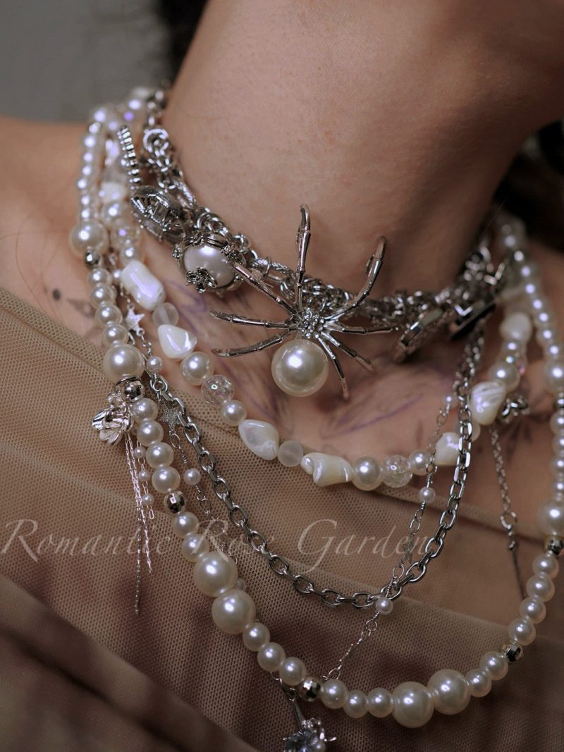 BaroqueSpiderWingPearlChoker5