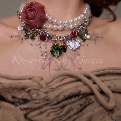 Belle sRoseGardenDoubleStrandPearlChoker3