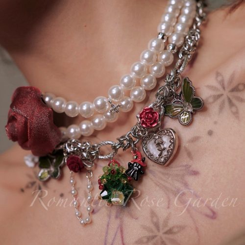 Belle sRoseGardenDoubleStrandPearlChoker6