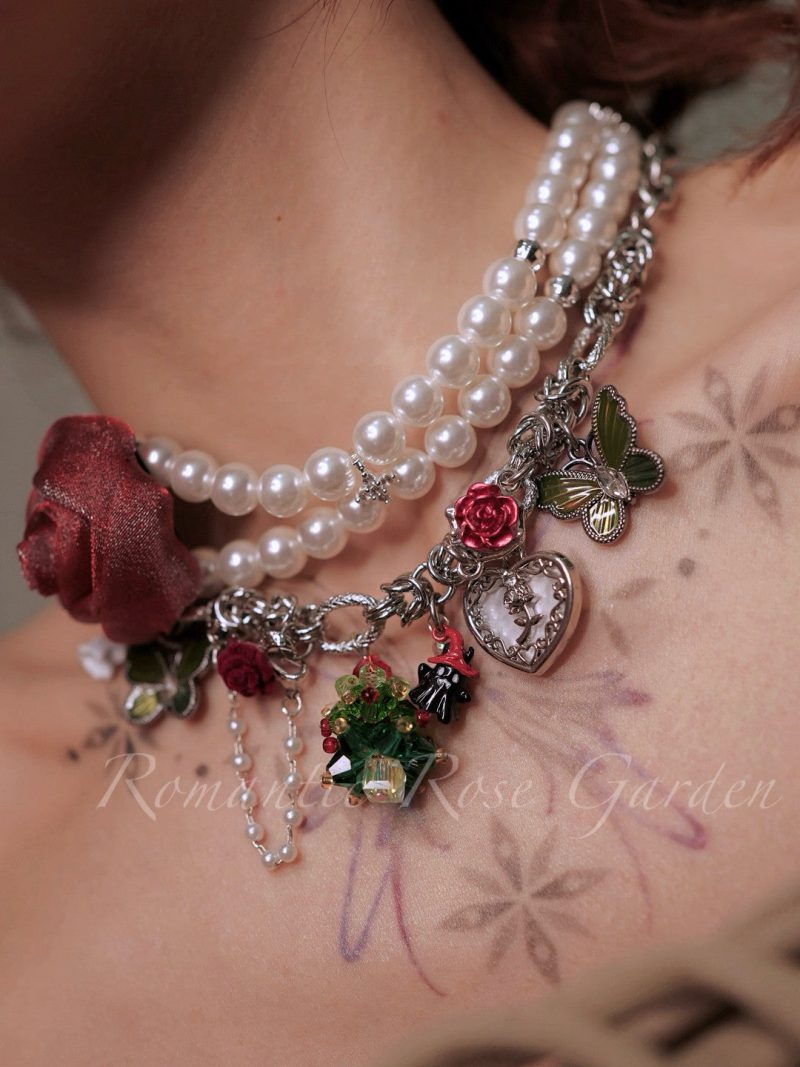 Belle sRoseGardenDoubleStrandPearlChoker6