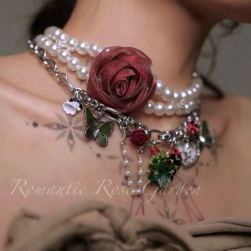 Belle sRoseGardenDoubleStrandPearlChoker7