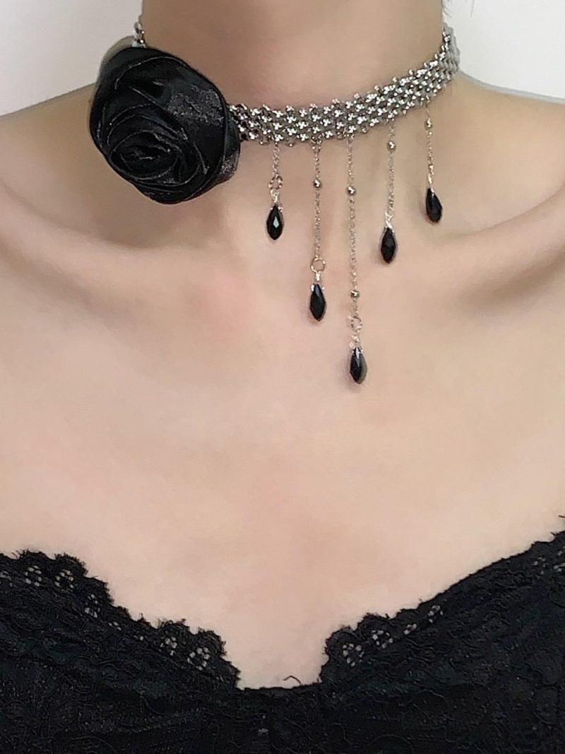 BlackFlowerTasselChoker2