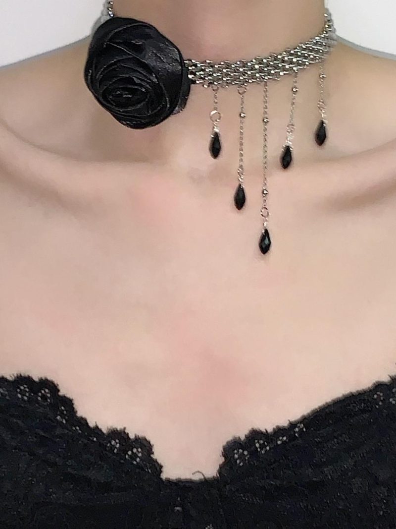 BlackFlowerTasselChoker3