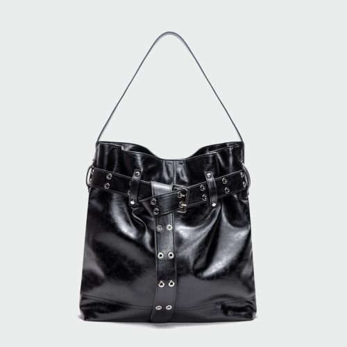 BlackStrapShoulderBag2