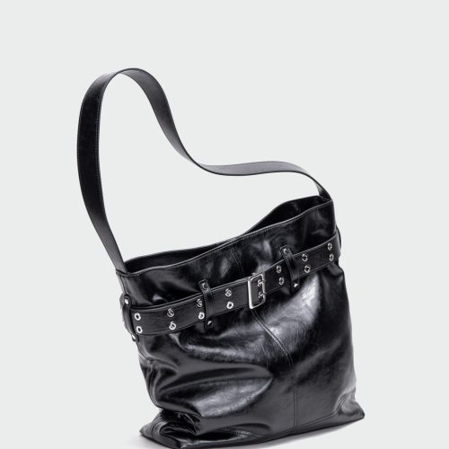 BlackStrapShoulderBag8