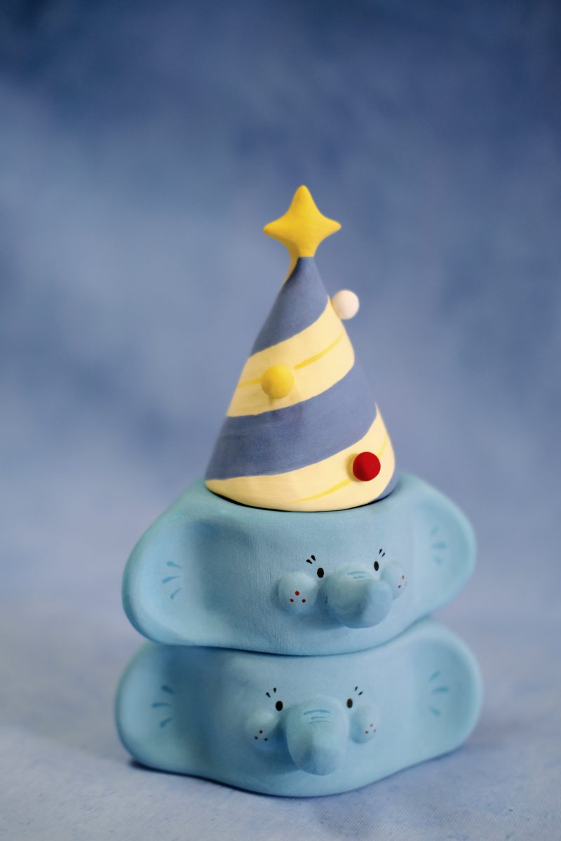 BlueBlueElephantCandleHolderWithPartyHat3