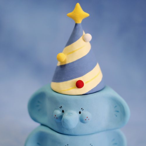 BlueBlueElephantCandleHolderWithPartyHat4