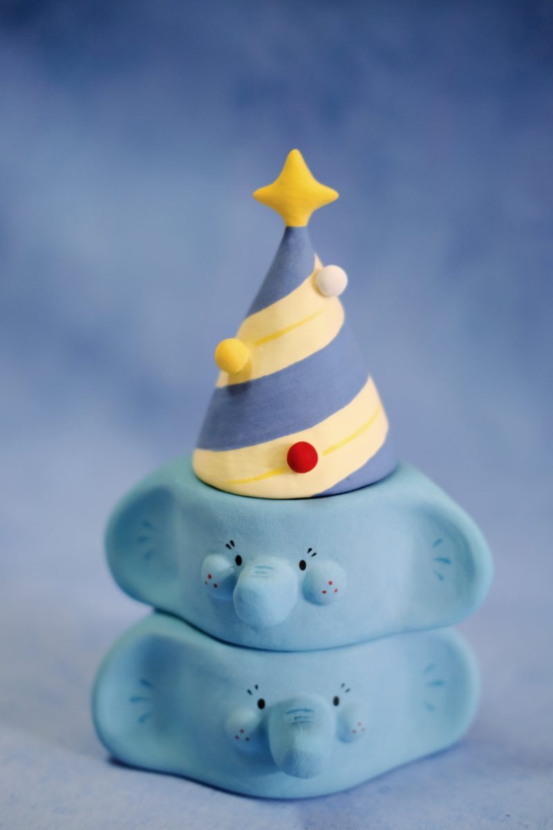 BlueBlueElephantCandleHolderWithPartyHat4