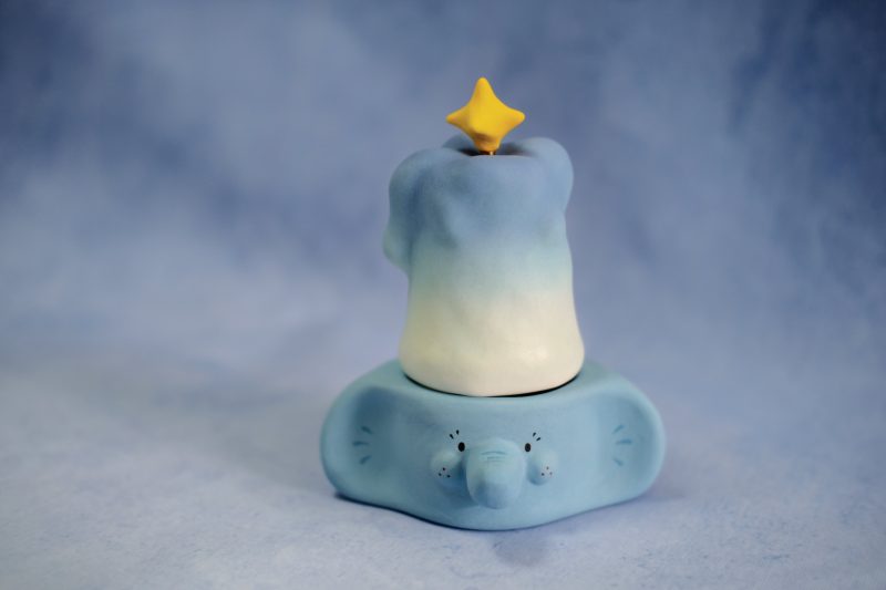 BlueBlueElephantCandleHolderWithStarHat13