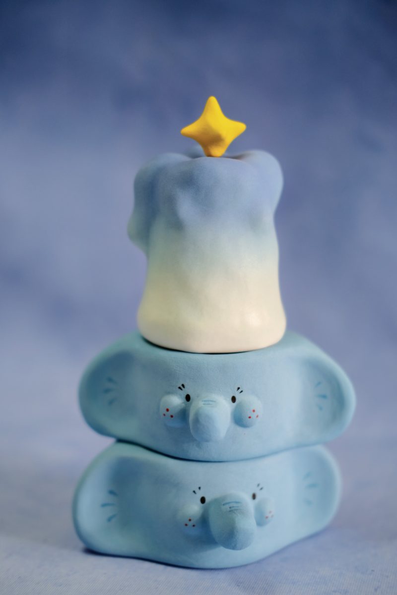 BlueBlueElephantCandleHolderWithStarHat15