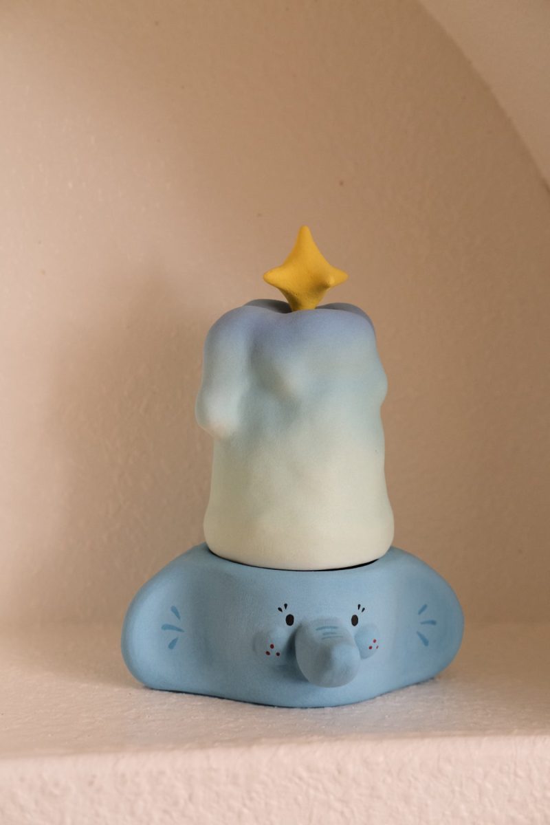 BlueBlueElephantCandleHolderWithStarHat17