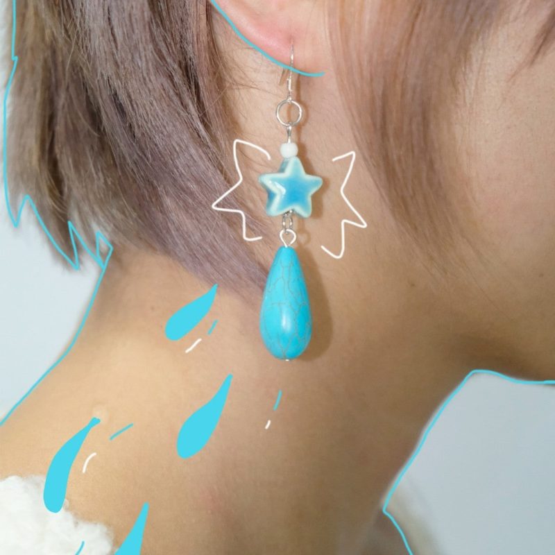 BlueBlueStarTearEarring1