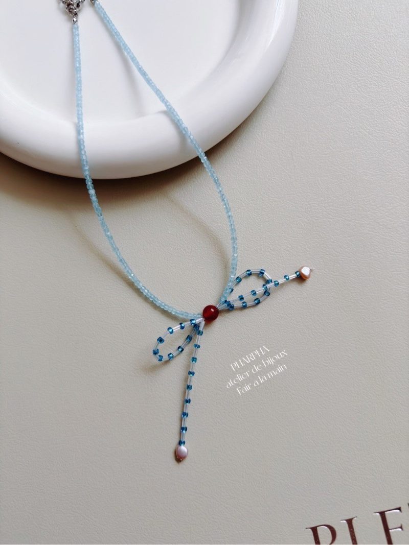 BlueBowPearlBeadedNecklace1