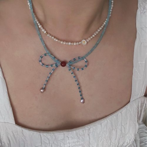 BlueBowPearlBeadedNecklace5