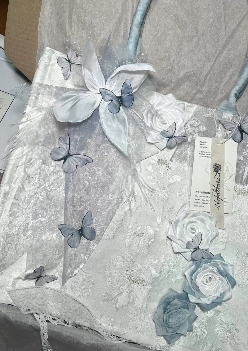 BlueButterflyRoseLaceTote4 b0efc6f1 2ae9 4f03 b65d 2d896a580106