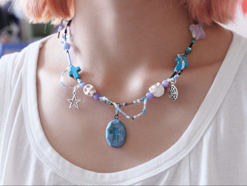 BlueCrossBeadedNecklace1