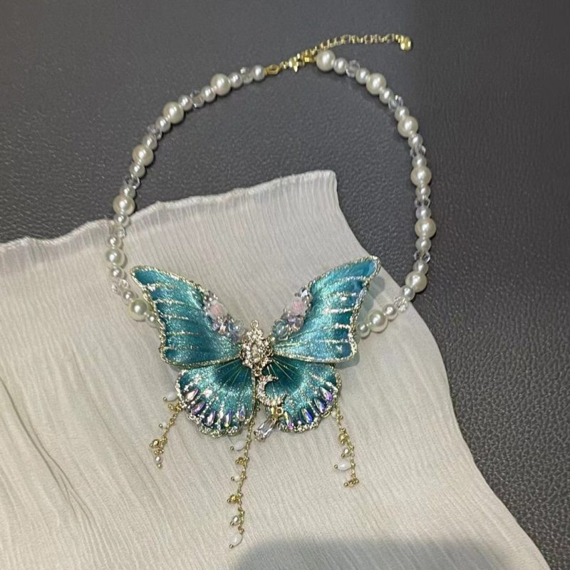 ButterflyFairyPearlNecklace3 3029db09 d839 471a 9bd8 7de8995abf1c