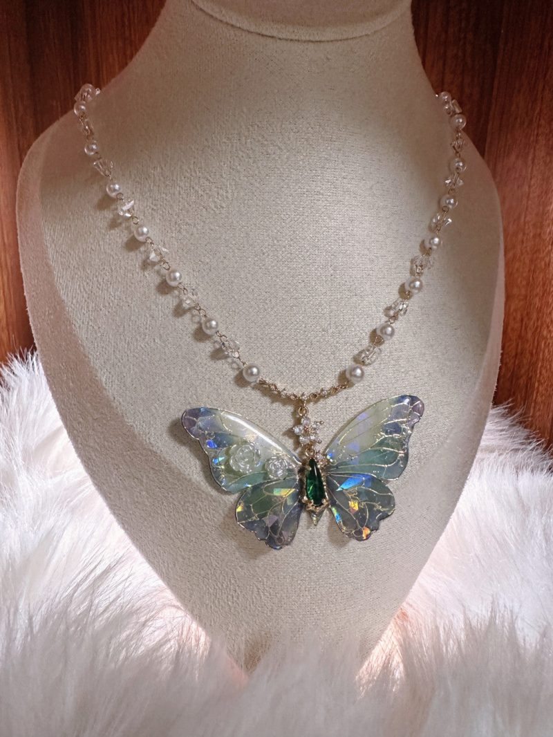 ButterflyNecklace2