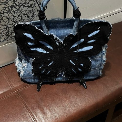 ButterflyPatchDenimHandbag2 89a85ab7 0966 4561 bd44 0934ecdf3299