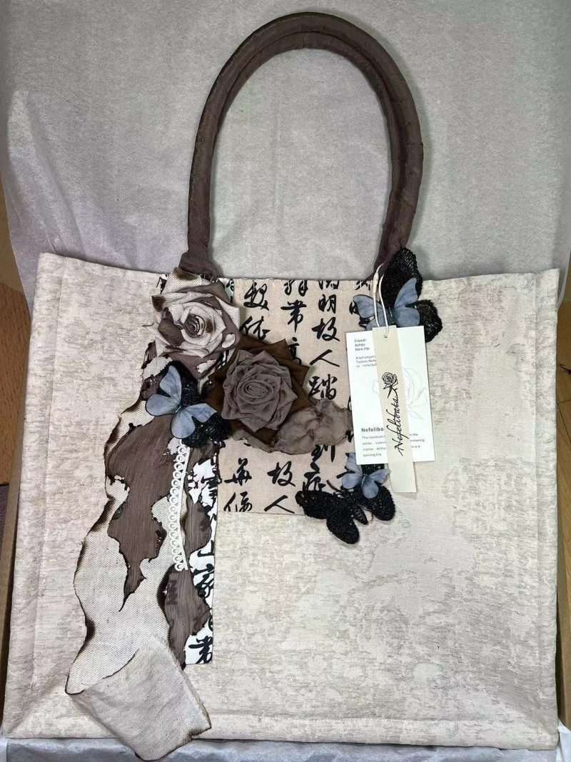 ChineseLoveLetterRoseLaceTote9