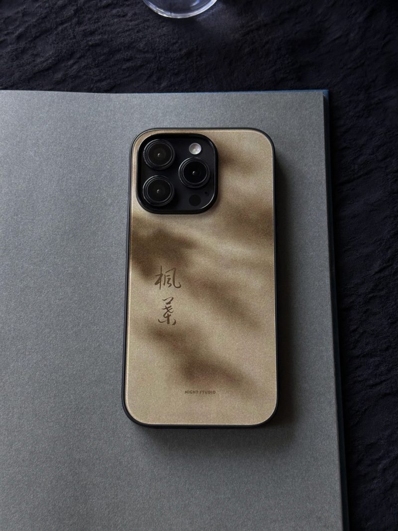 ChineseMaplePhoneCase3