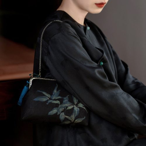 ChinoiserieFrameClutchBag6