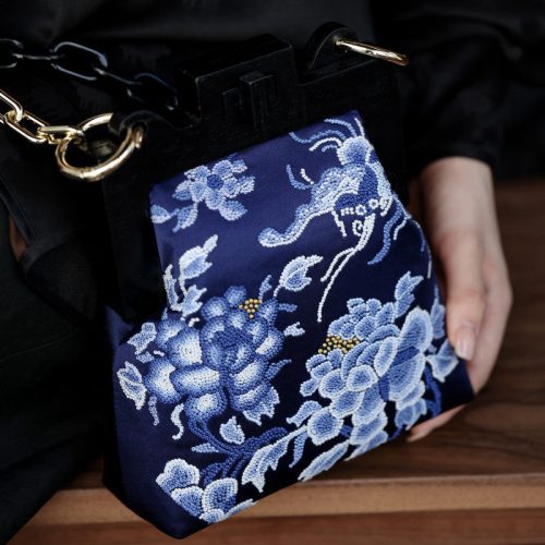 Chinoiserie BlueFlowerEmbroideryFrameClutchBag8