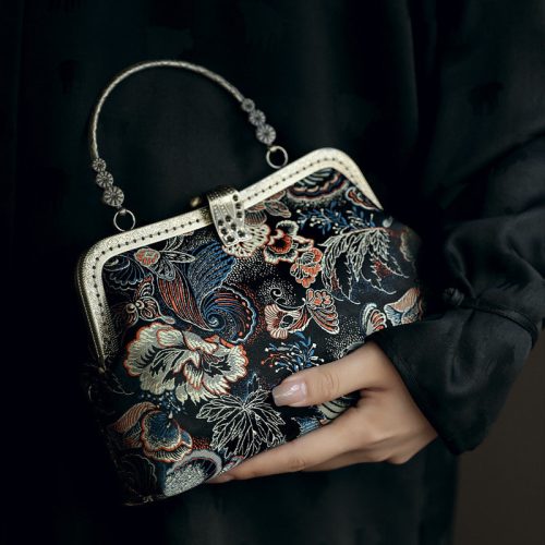 Chinoiserie ButterflyFrameClutchBag9