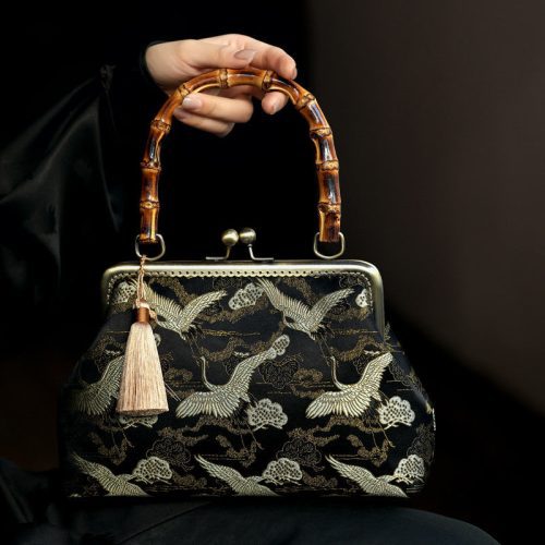 Chinoiserie CraneBambooHandleFrameClutchBag6