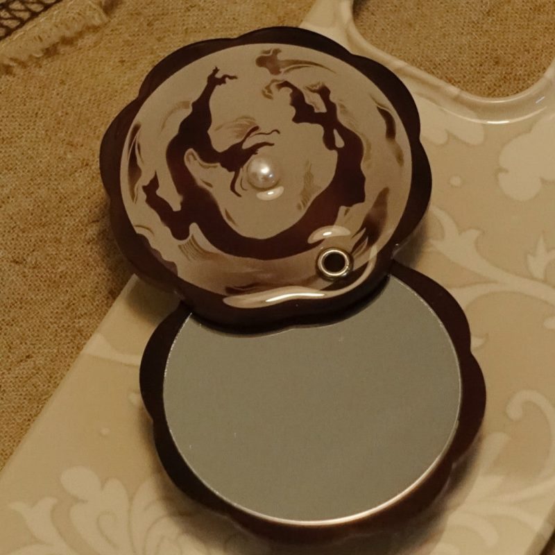 Chinoiserie DragonPrintedPearlMirrorMagnetPhoneHolder4