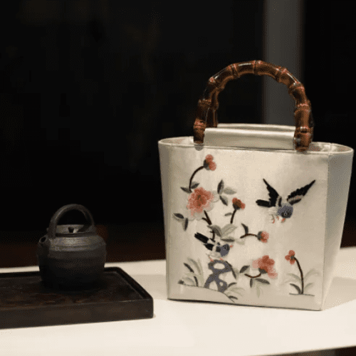 Chinoiserie FlowerBirdEmbroideryHandbag1