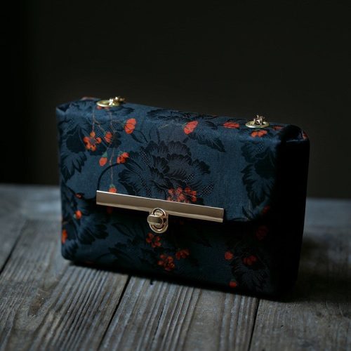 Chinoiserie FlowerSilkCrossbodyBag9