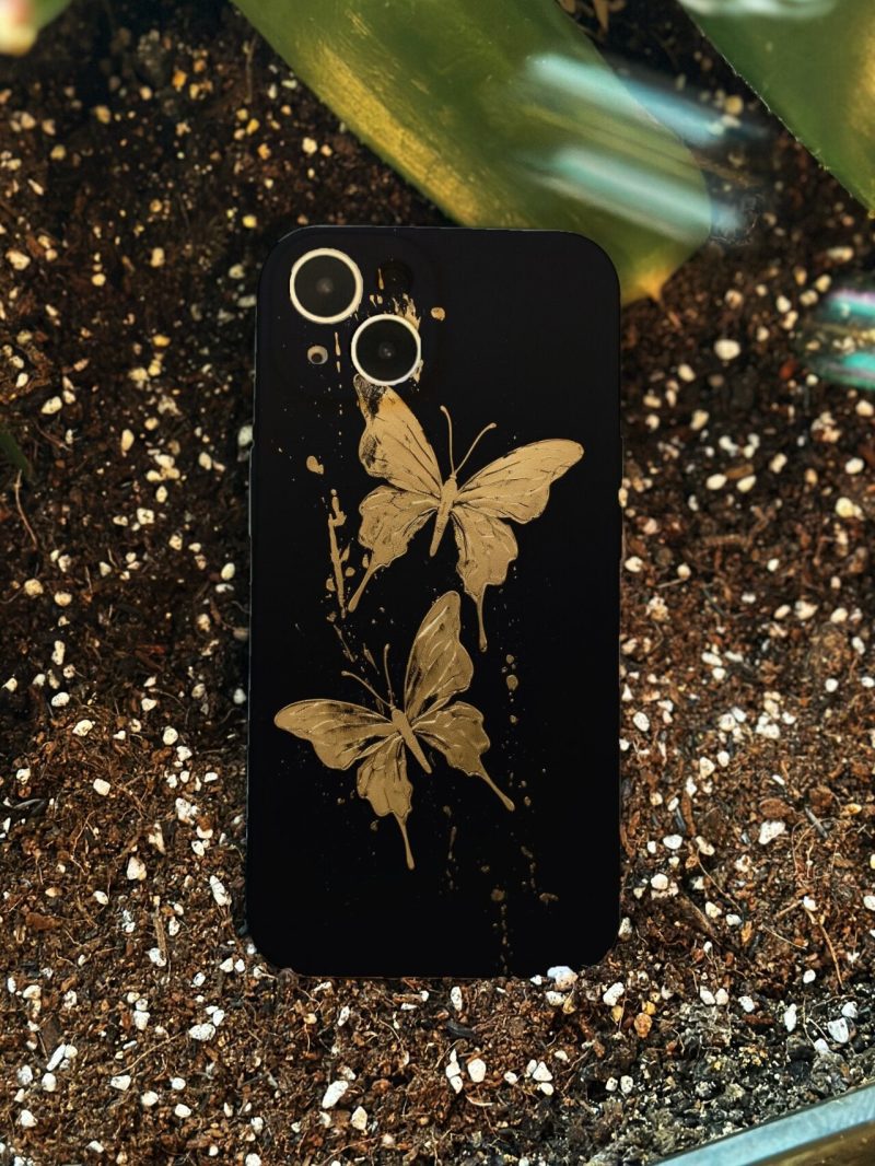 Chinoiserie FlyingGoldenButterflyPrintedPhoneCase4