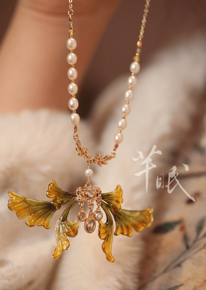 Chinoiserie GinkgoNecklace1