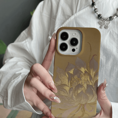 Chinoiserie GoldenLotusBloomPrintedPhoneCase1