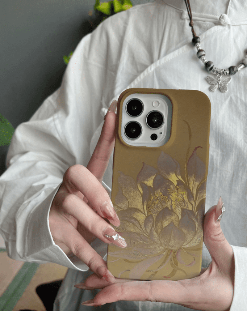 Chinoiserie GoldenLotusBloomPrintedPhoneCase1