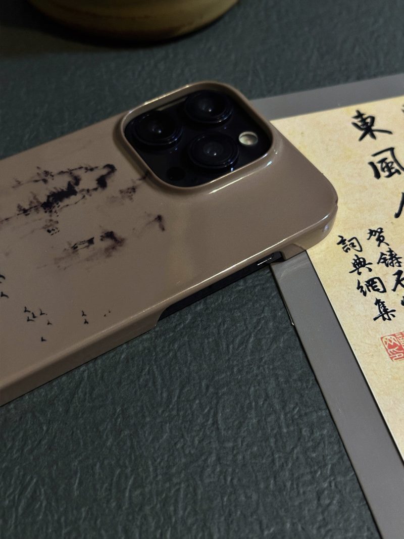 Chinoiserie HiddenMountainPhoneCase5