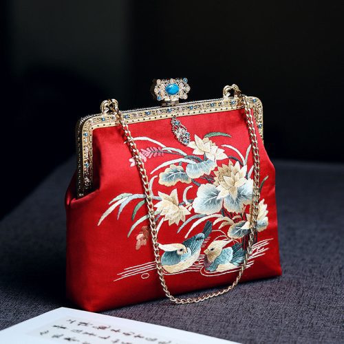 Chinoiserie MandarinDuckEmbroideryFrameClutchBag3