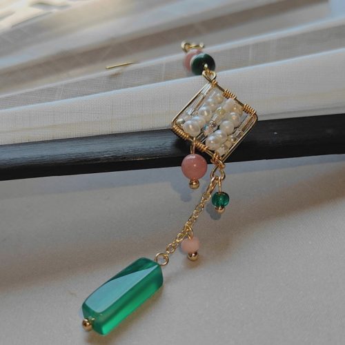 Chinoiserie NaturalJadeGreenPinkBeadedDropEarrings9