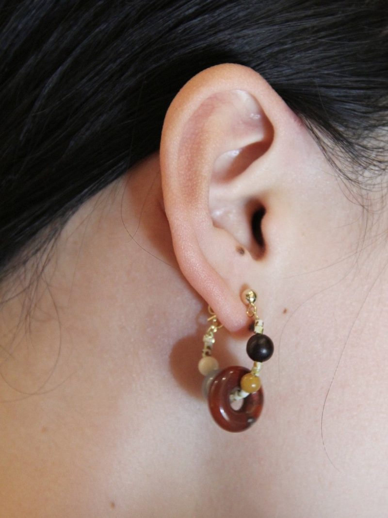 Chinoiserie NaturalJadeHoopEarrings5 a901971b cbb7 4184 9359 3368189a1110