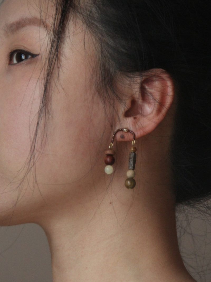 Chinoiserie NaturalSandalwoodAsymmetricalDangleEarrings3