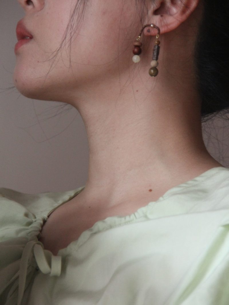 Chinoiserie NaturalSandalwoodAsymmetricalDangleEarrings6