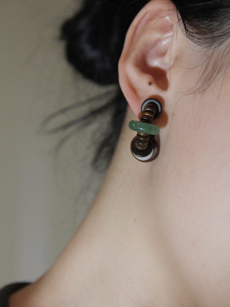 Chinoiserie NaturalSandalwoodHoopEarrings2 a759aa91 ce4f 4602 a0aa 9400393b9da4