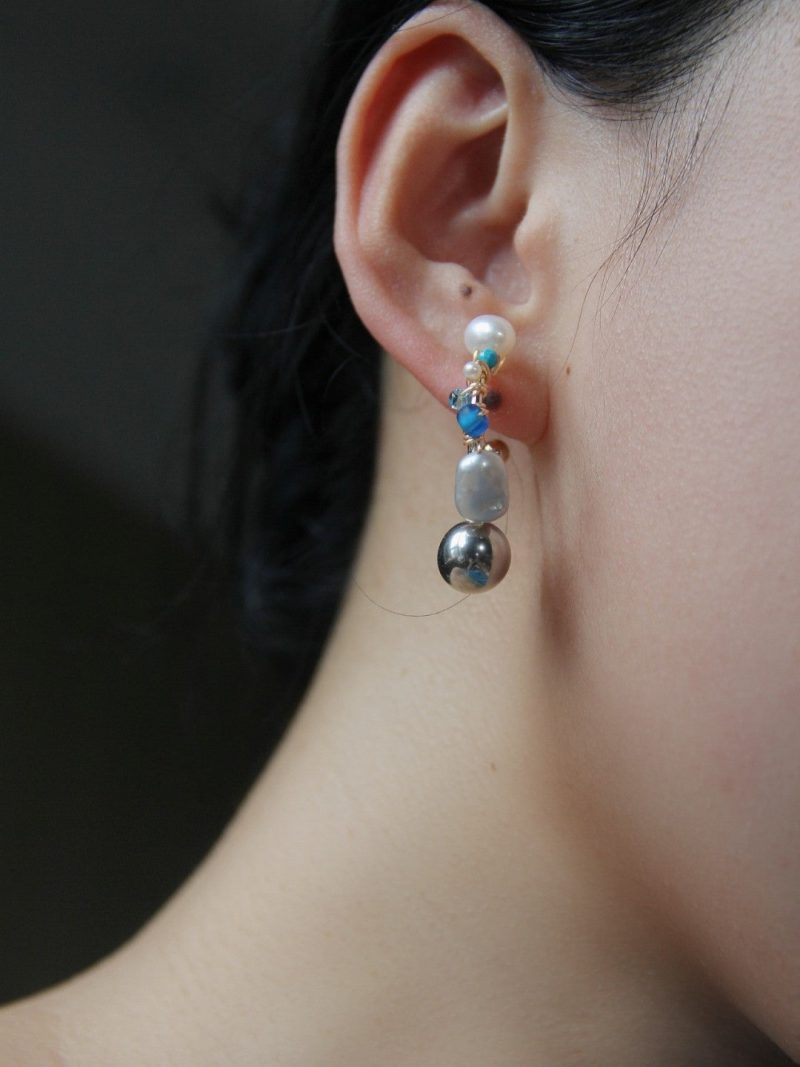 Chinoiserie PearlHoopEarrings2 c51de7de 6852 4d86 941f 4ef70ca287b4