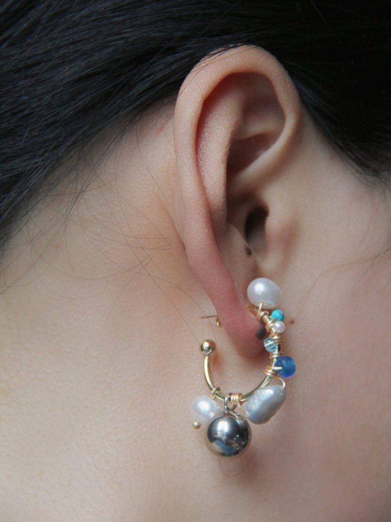 Chinoiserie PearlHoopEarrings5 0e488031 e491 42c6 85f2 272ad973164c